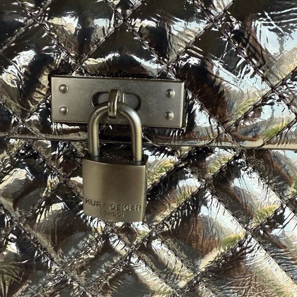 Kurt Geiger Black Quilted Crossbody Bag - Picture 7 of 10